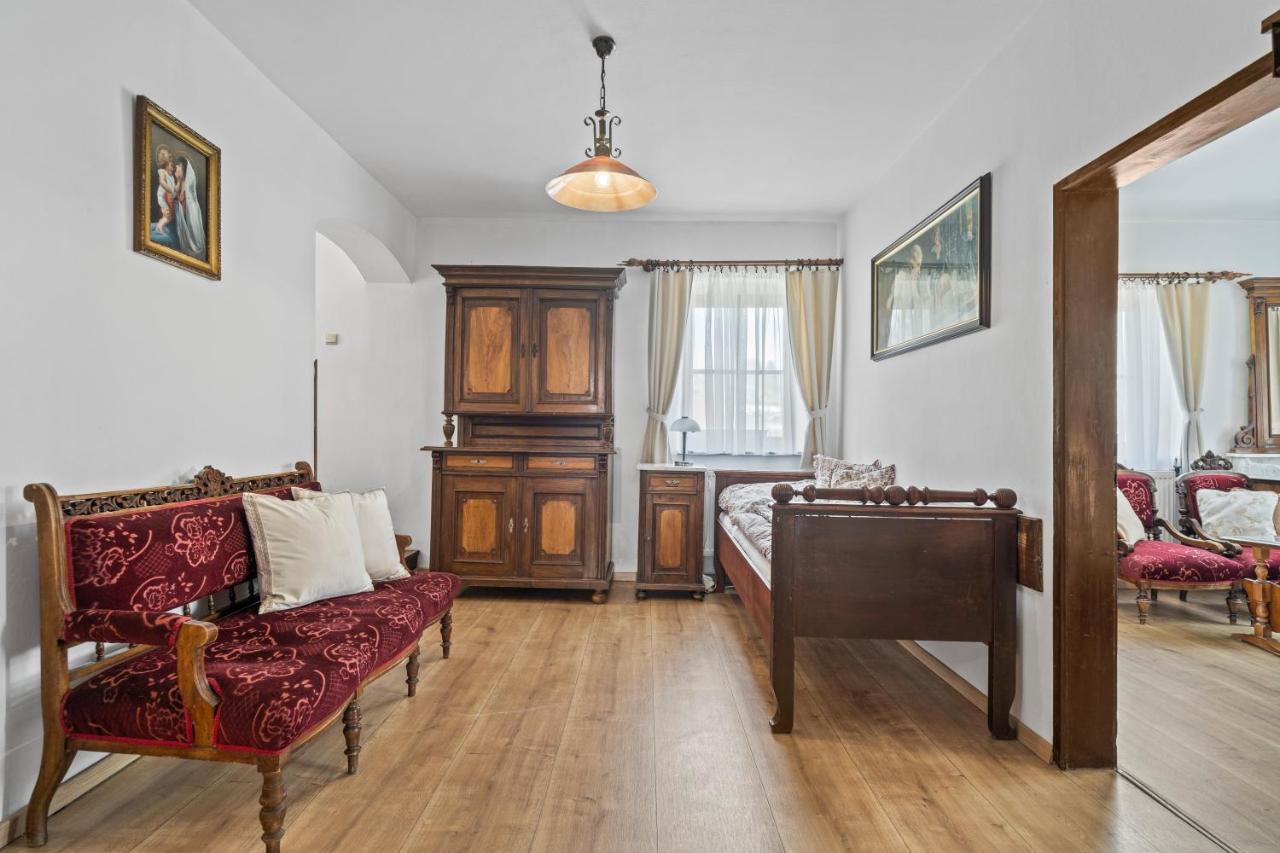 Pension a restaurace Regina Větřní Esterno foto