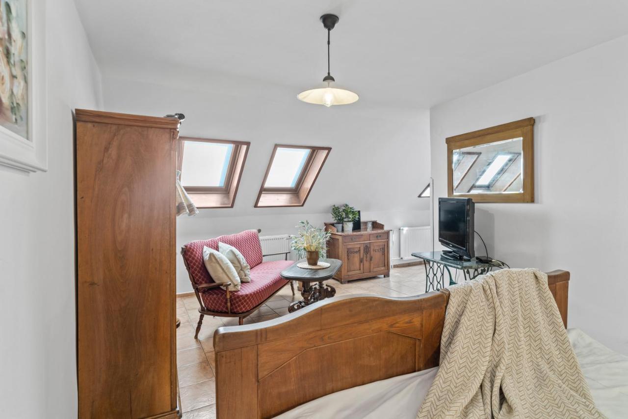 Pension a restaurace Regina Větřní Esterno foto
