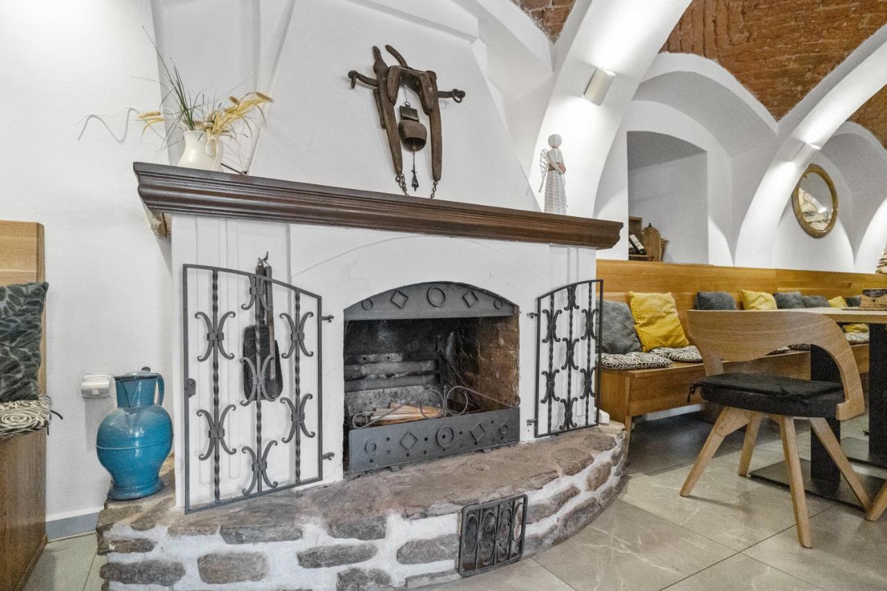 Pension a restaurace Regina Větřní Esterno foto
